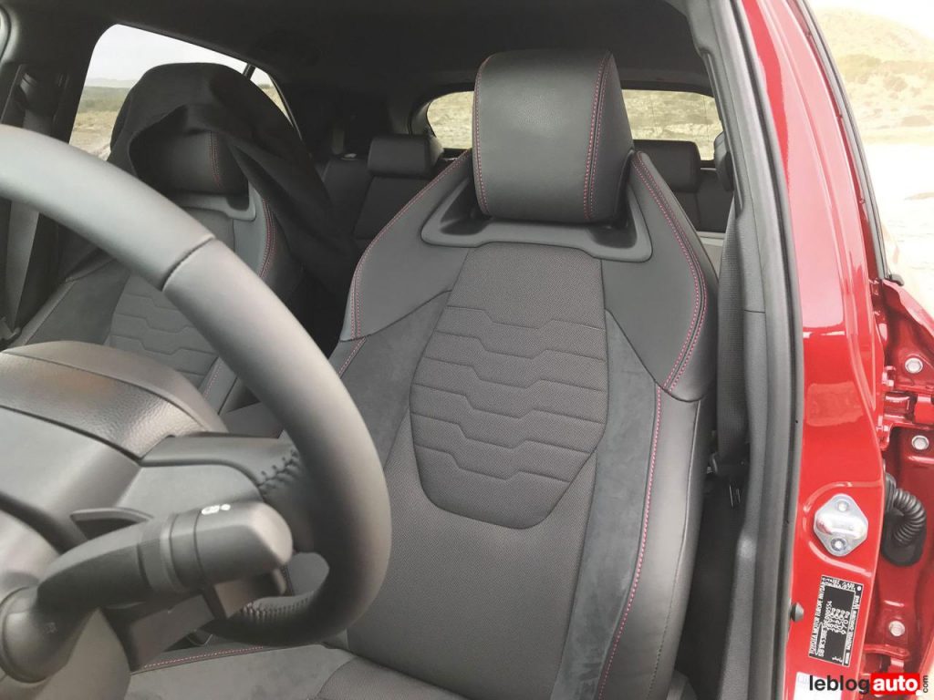 hd-essai_toyota_corolla_hybride_180_ch_1-7