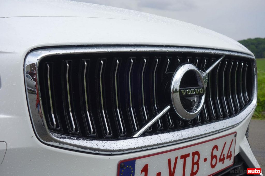 hd-essai_volvo_v60_t8_ecolo_de_course_1-18