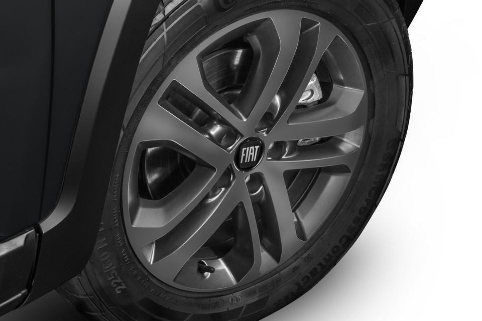 hd-fiat_toro_blackjack_1-1