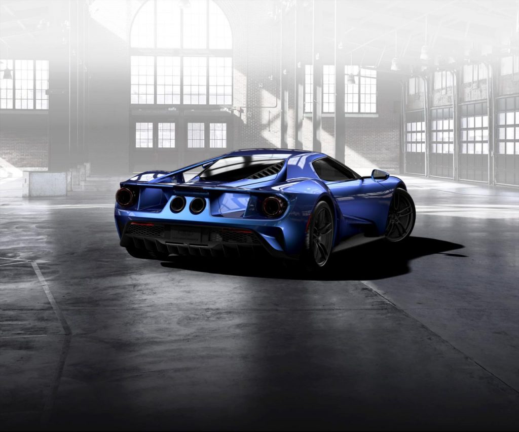 hd-ford_ouvre_les_commandes_de_la_gt_1-4