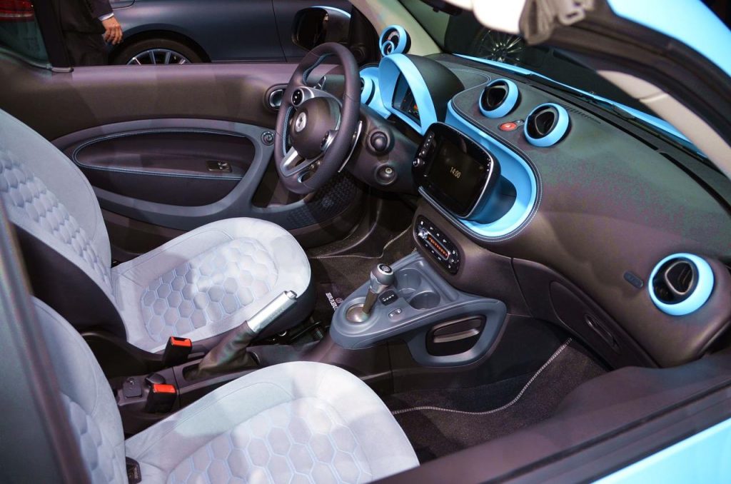 hd-francfort_2015_live_smart_fortwo_cabrio_1-4