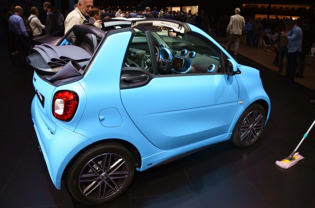 hd-francfort_2015_live_smart_fortwo_cabrio_1-9