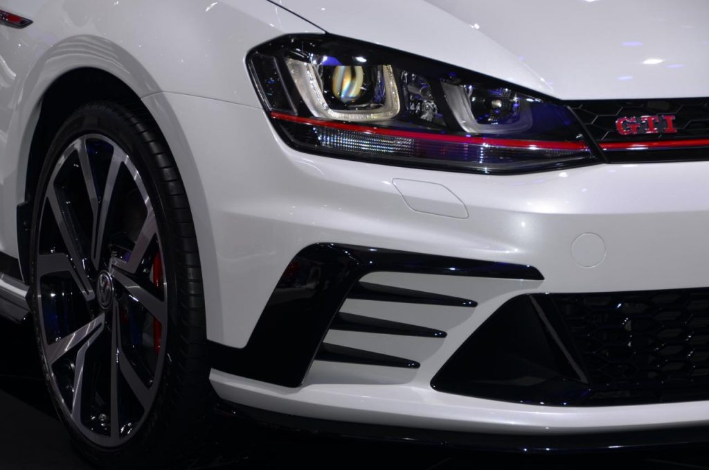 hd-francfort_2015_live_volkswagen_golf_gti_clubsport_1-7
