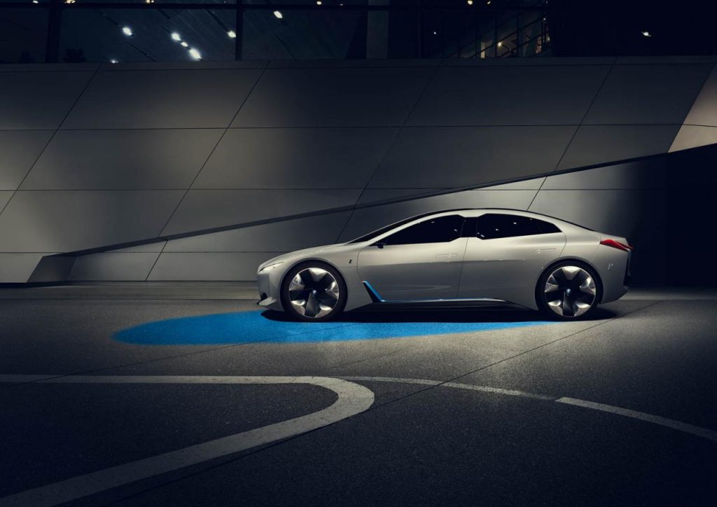 hd-francfort_2017_live_bmw_i_vision_dynamics_1-12