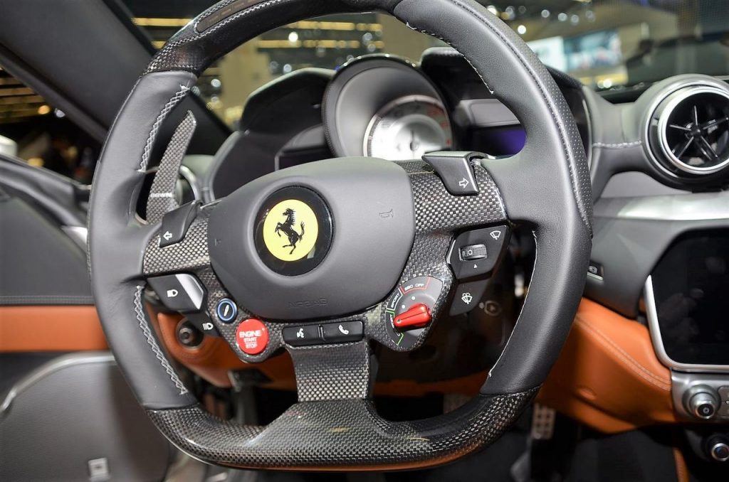 hd-francfort_2017_live_ferrari_portofino_vido_1-4