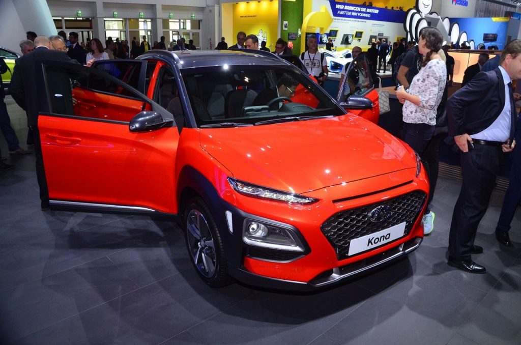 hd-francfort_2017_live_hyundai_kona_vido_1-15
