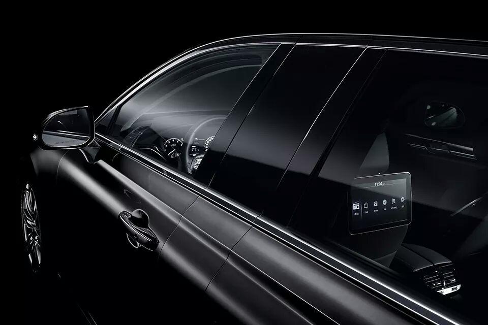 hd-genesis_eq900l_la_maybach_version_corenne_1