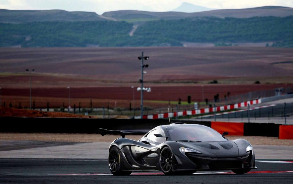 hd-genve_2015_mclaren_p1_gtr_1-1