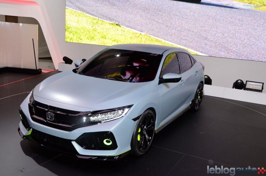 hd-genve_2016_live_honda_civic_hatchback_1-2
