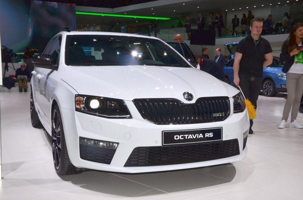 hd-genve_2016_live_koda_octavia_combi_rs_1-4