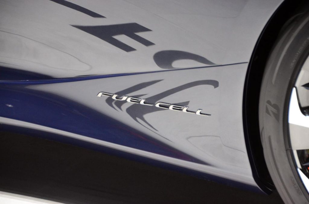 hd-genve_2016_live_lexus_lf_lc_1-2