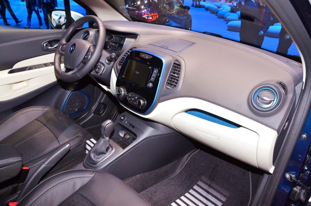 hd-genve_2017_live_renault_captur_restyl_1-10