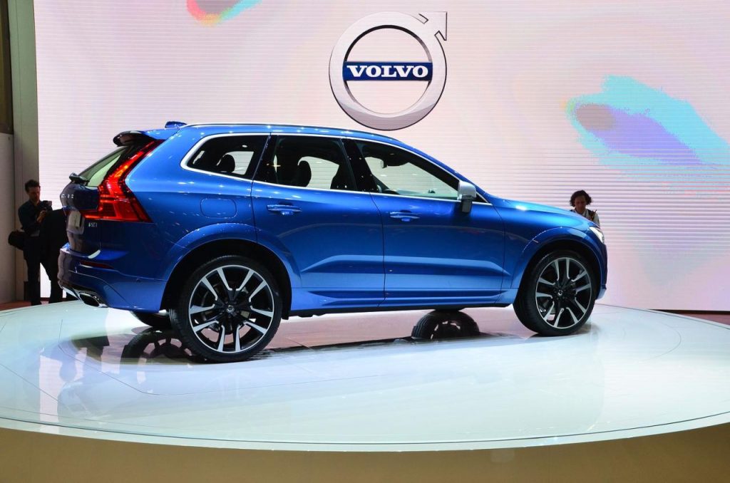 hd-genve_2017_live_volvo_xc60_1-12