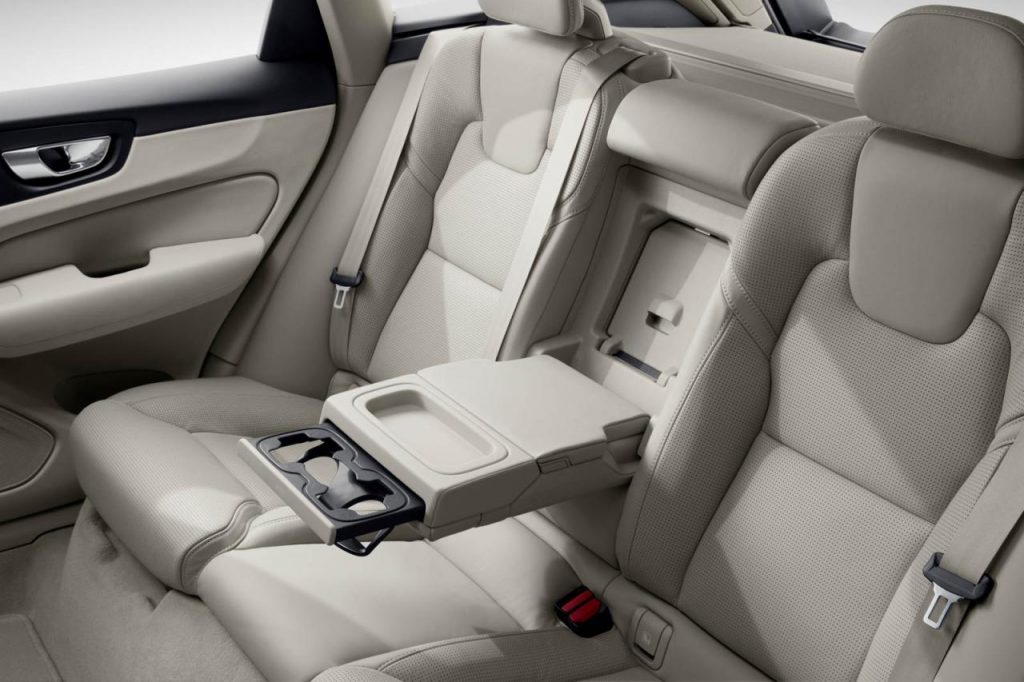 hd-genve_2017_live_volvo_xc60_2-52