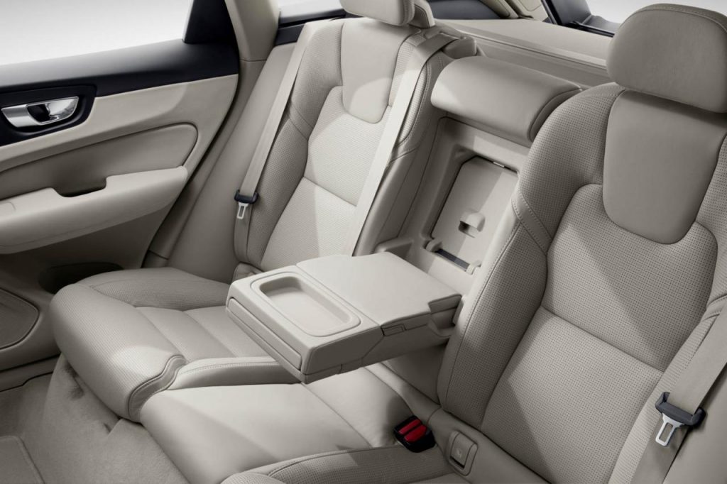 hd-genve_2017_live_volvo_xc60_2-53