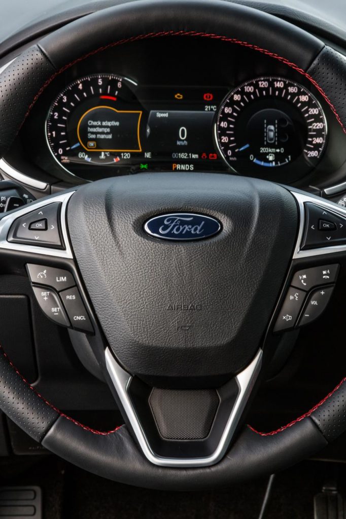 hd-genve_2018_ford_edge_1