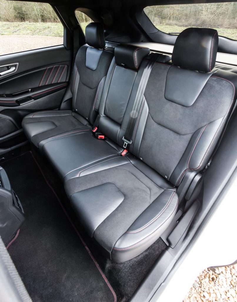 hd-genve_2018_ford_edge_1-7