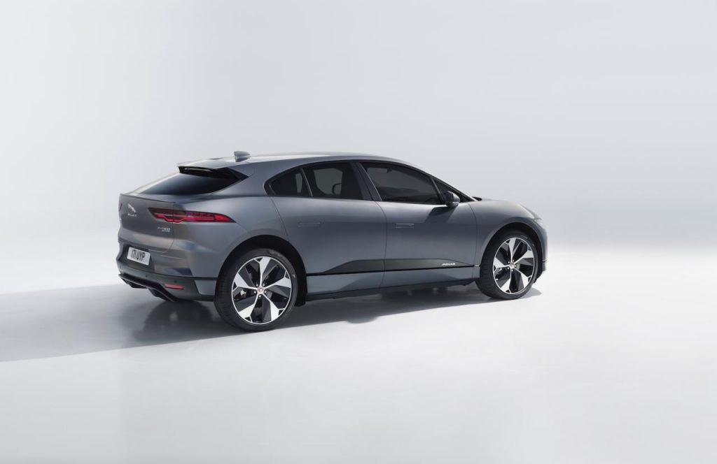 hd-genve_2018_jaguar_i_pace_2-23