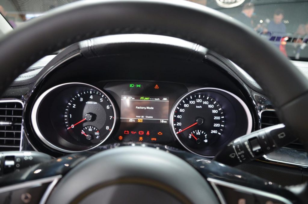 hd-genve_2018_live_kia_ceed_1-2