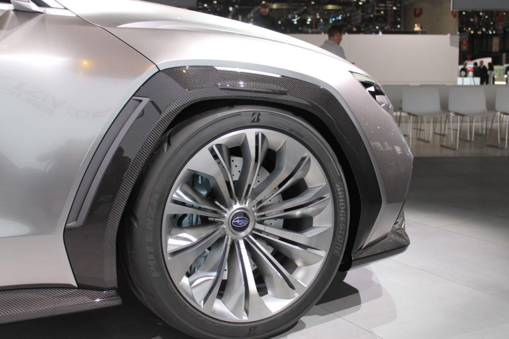 hd-genve_2018_live_subaru_viziv_tourer_concept_vido_1-11
