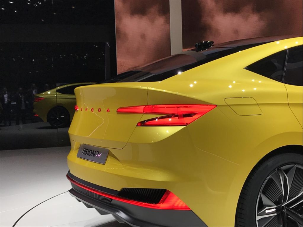 hd-genve_2019_live_skoda_iv_vision_concept_1-5