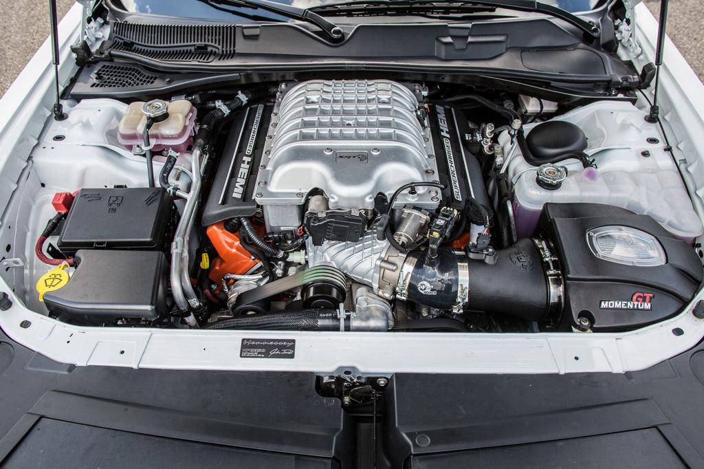 hd-hennessey_et_la_dodge_challenger_hellcat_1-2
