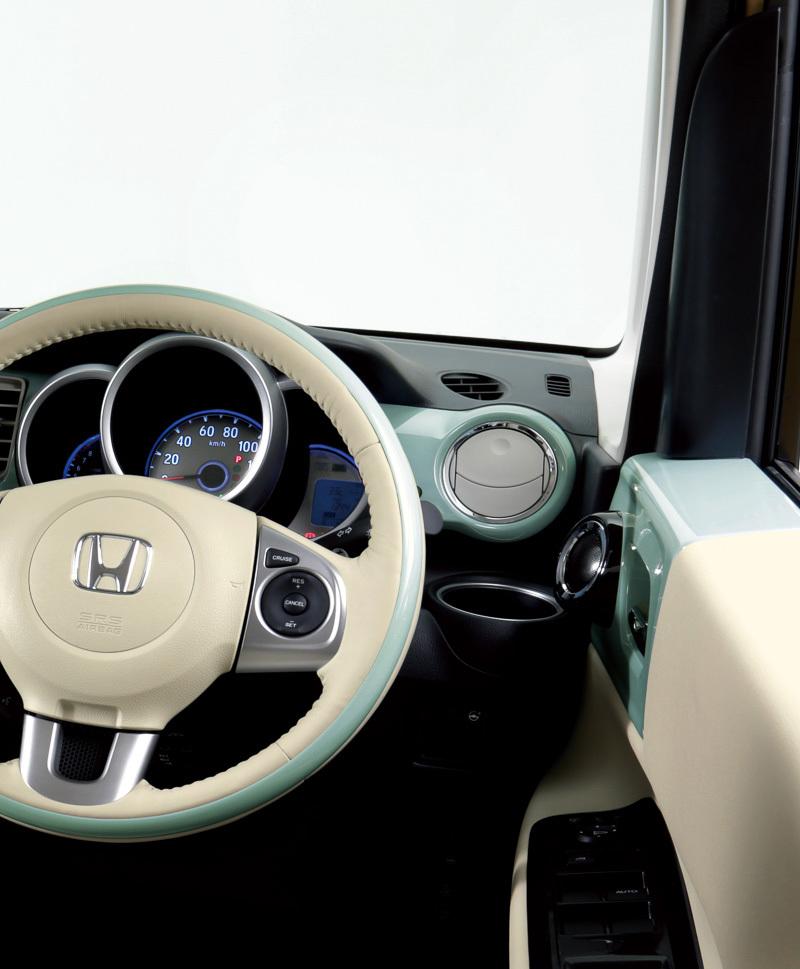 hd-honda_n_box_slash_1-1