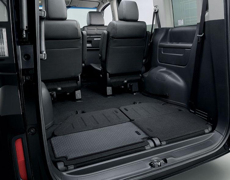 hd-honda_stepwgn_restyl_1-2