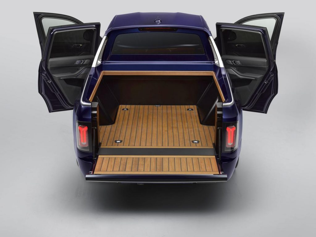 hd-insolite_bmw_x7_pickup_juste_un_exercice_de_style_1-9