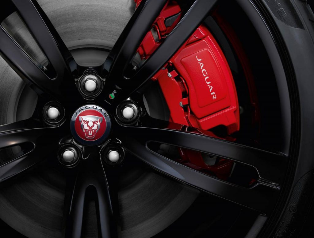 hd-jaguar_xjr575_1-8