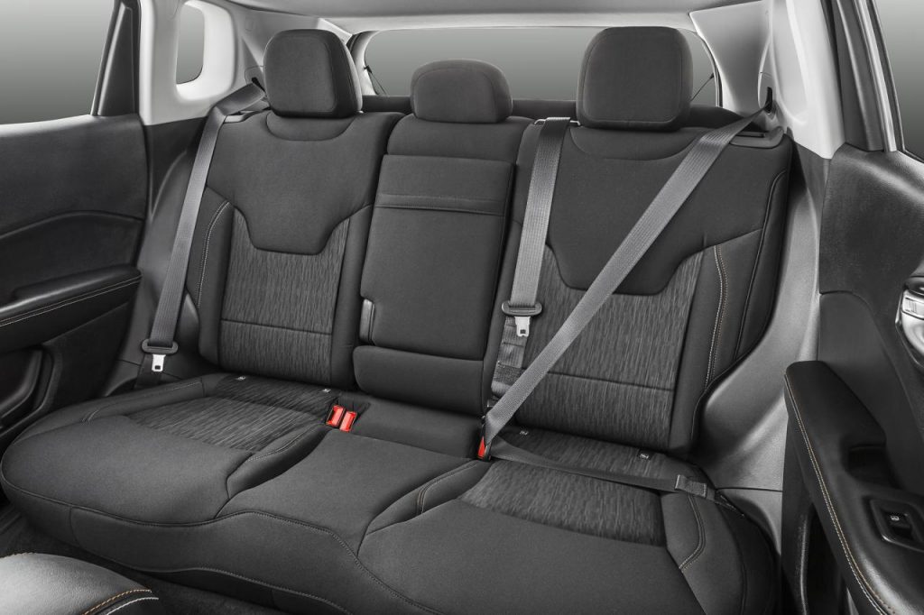 hd-jeep_compass_plus_de_dtails_et_de_photos_1