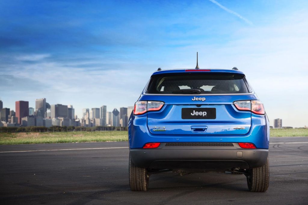 hd-jeep_compass_plus_de_dtails_et_de_photos_1-8
