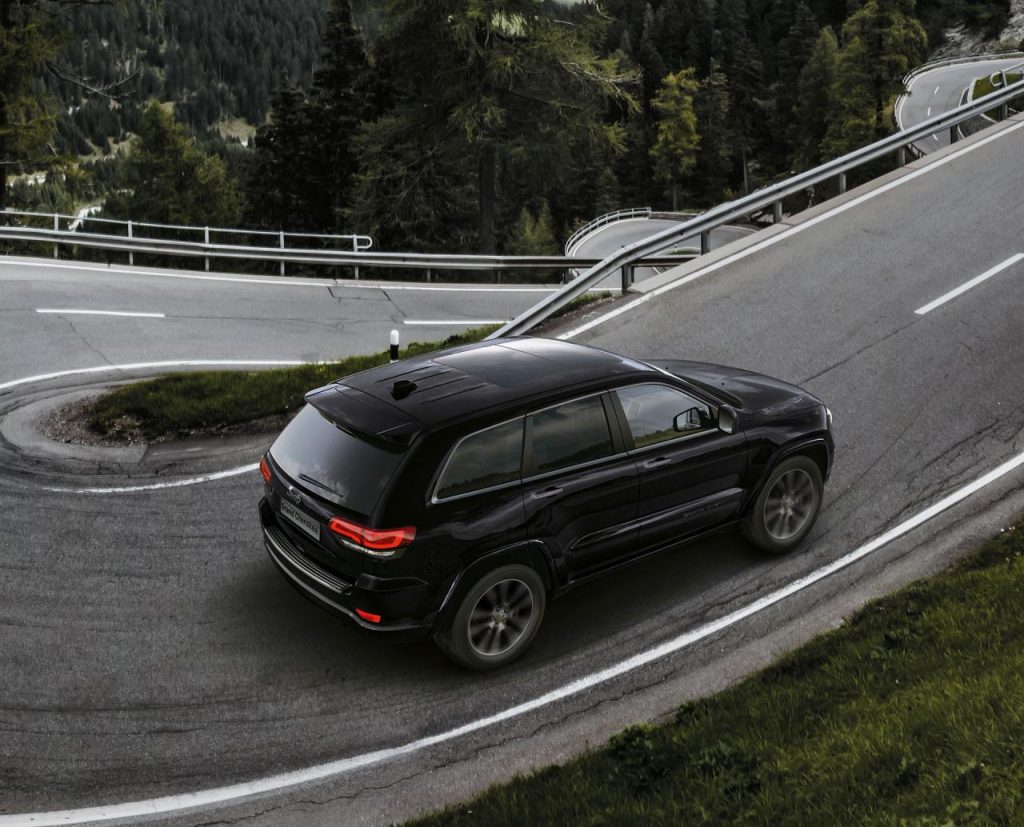 hd-jeep_grand_cherokee_s_1