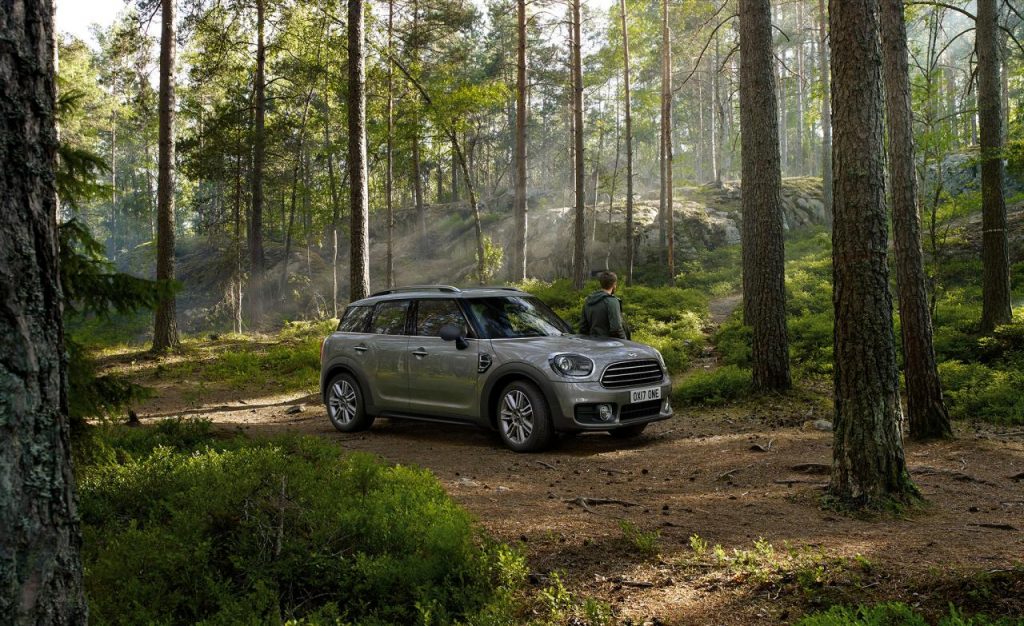 hd-la_mini_countryman_arrive_en_version_one_1-5
