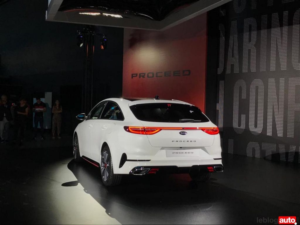 hd-la_nouvelle_kia_proceed_en_direct_de_la_prsentation_1-1