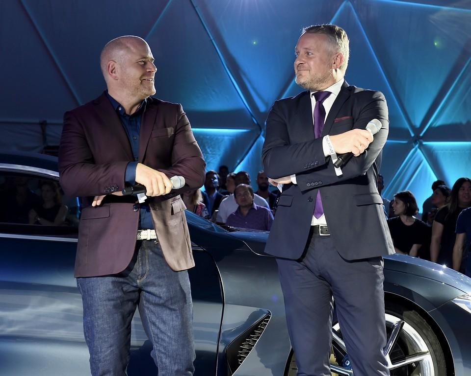 hd-la_sculpture_volante_franchise_freedom_de_bmw_1-3