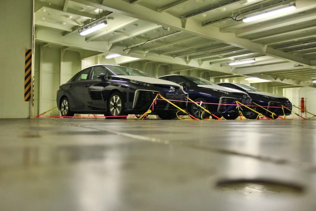 hd-la_toyota_mirai_dbarque_en_europe_1-1