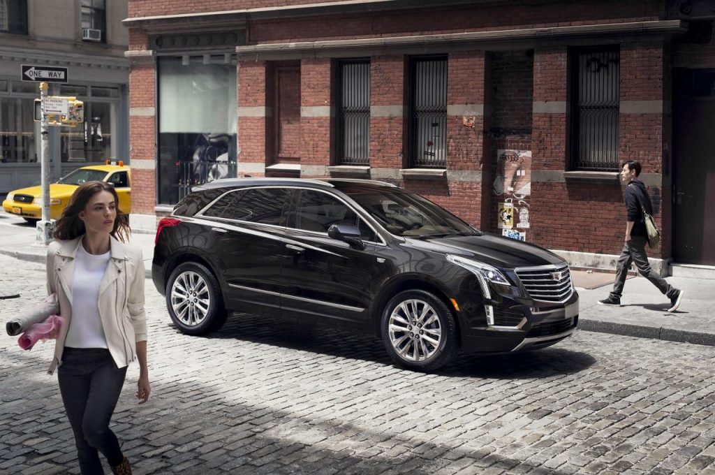 hd-le_cadillac_xt5_en_approche_finale_1-2