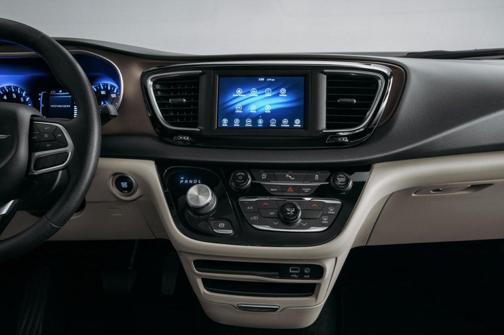 hd-le_retour_du_chrysler_voyager_1