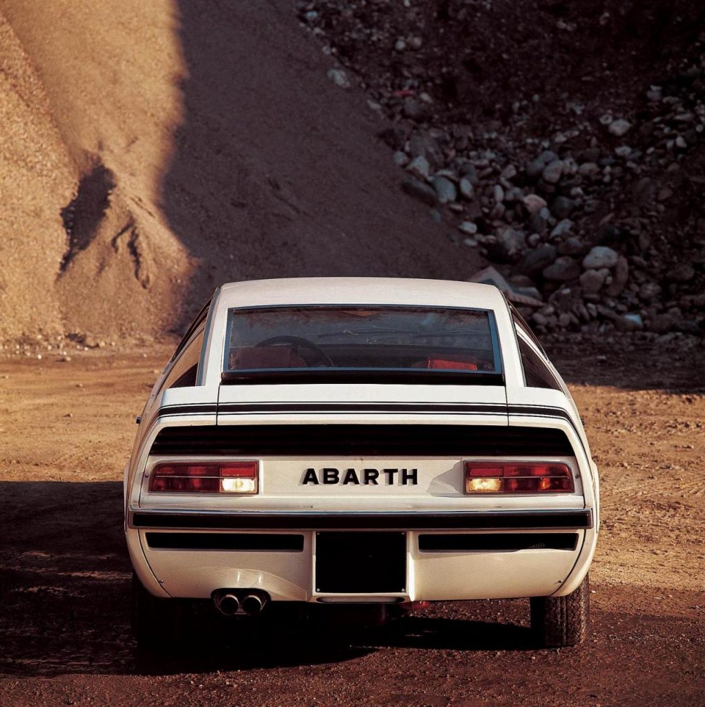 hd-les_concepts_italdesign_abarth_1600_gt_1969_1-5