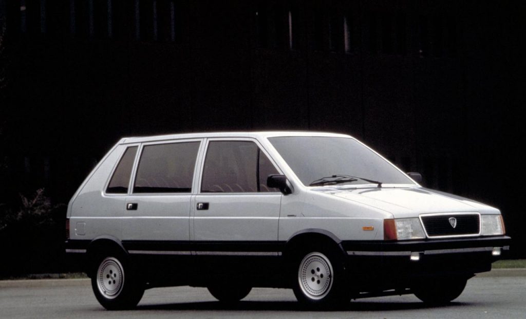 hd-les_concepts_italdesign_lancia_megagamma_1978_1-10