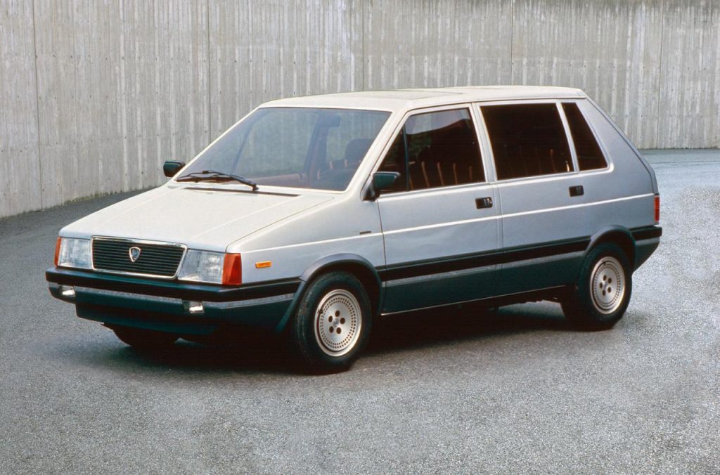 hd-les_concepts_italdesign_lancia_megagamma_1978_1-9