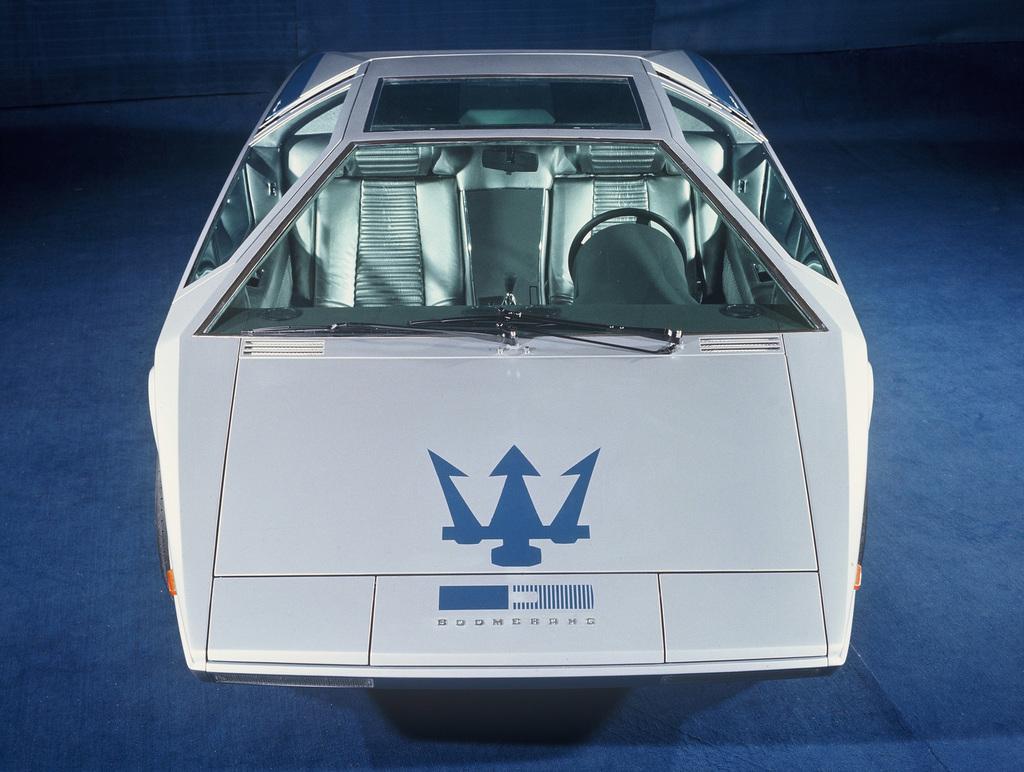 hd-les_concepts_italdesign_maserati_boomerang_1972_1-48