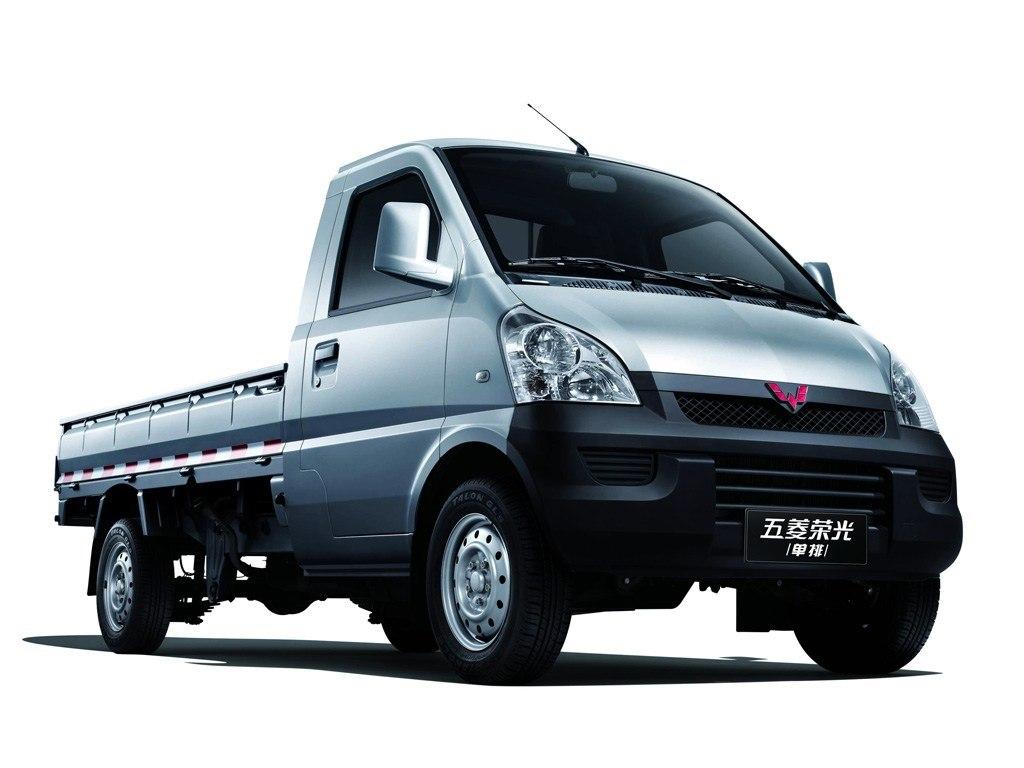 hd-les_constructeurs_chinois_pour_les_nuls_wuling_1-2