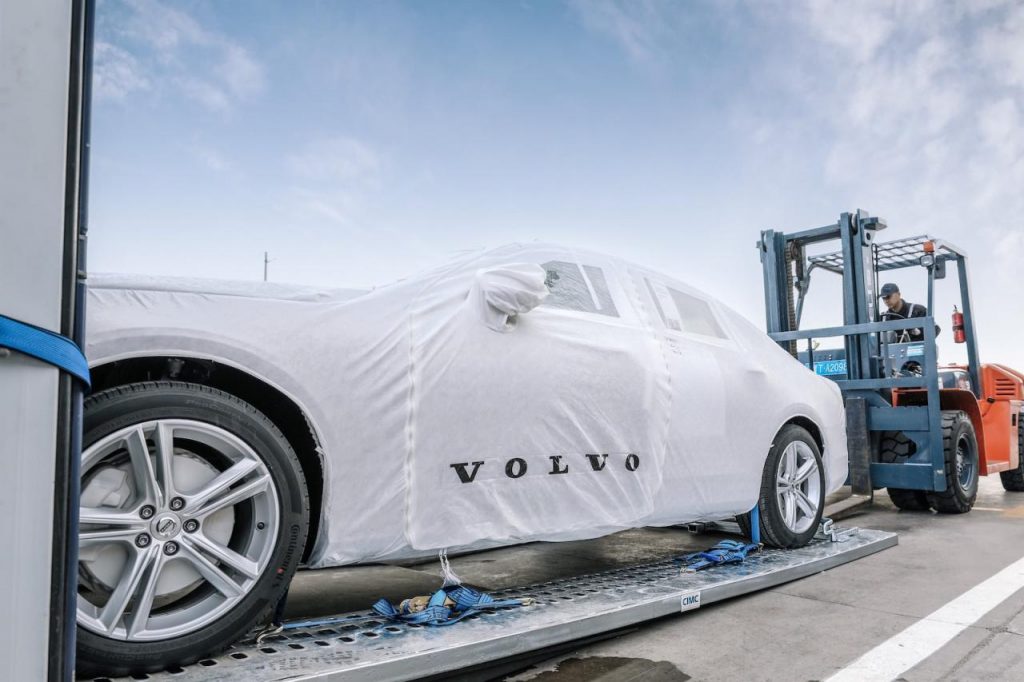hd-les_premires_volvo_chinoises_arrivent_en_europe_1-7