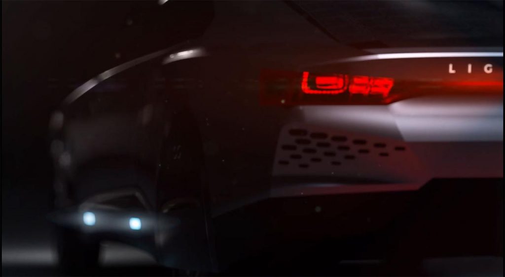 hd-lightyear_la_voiture_solaire_en_provenance_des_pays_bas_1-2