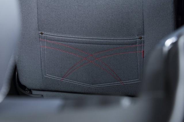 hd-los_angeles_2015_volkswagen_beetle_denim_edition_1-4