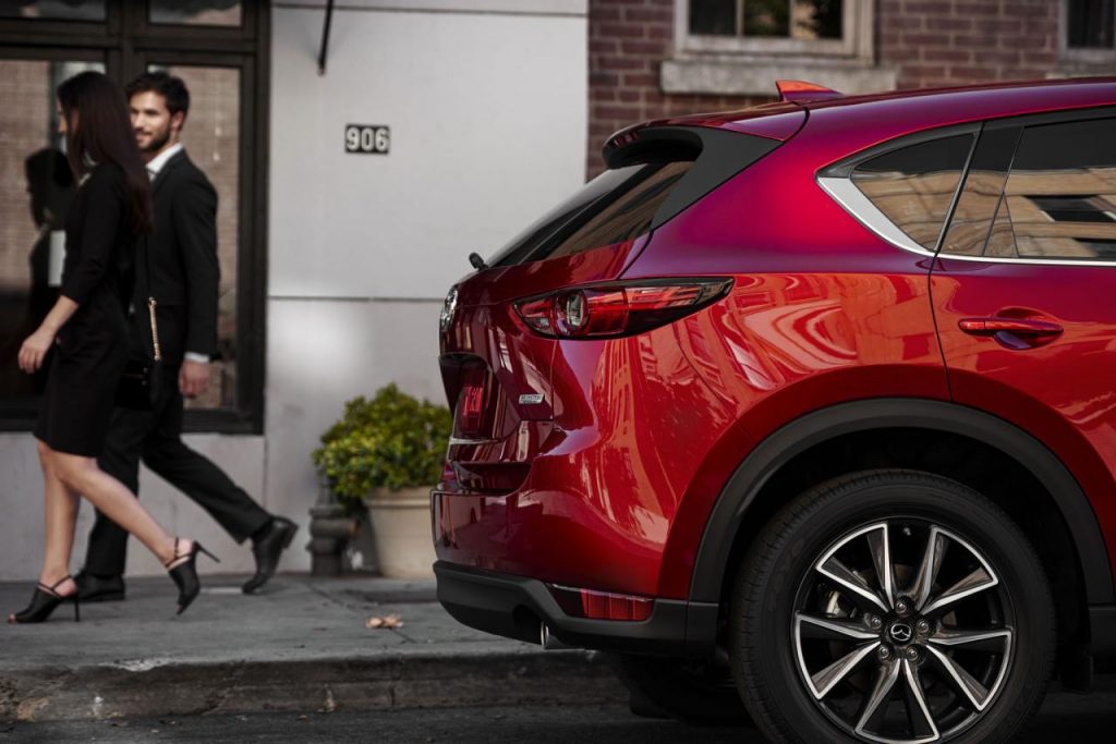 hd-los_angeles_2016_mazda_cx_5_1-12