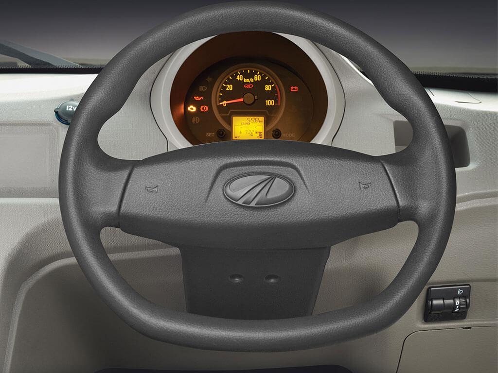 hd-mahindra_jeeto_minivan_1