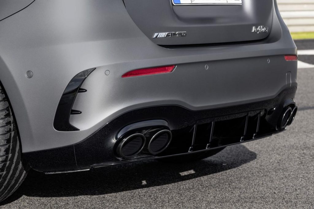 hd-mercedes_amg_a_45_4maticplus_et_cla_45_4maticplus_les_enfants_terribles_1-20